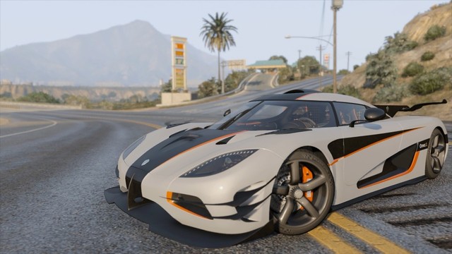 2015 款柯尼塞格 Agera One 封面